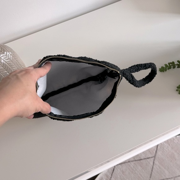 Teddy Fabric Toiletry Clutch Bag - Handmade, NWT - Picture 2 of 3